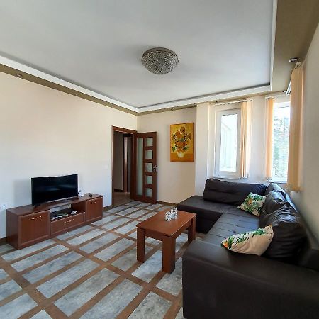 High Esteta Grand Apartment Burgas Exterior photo