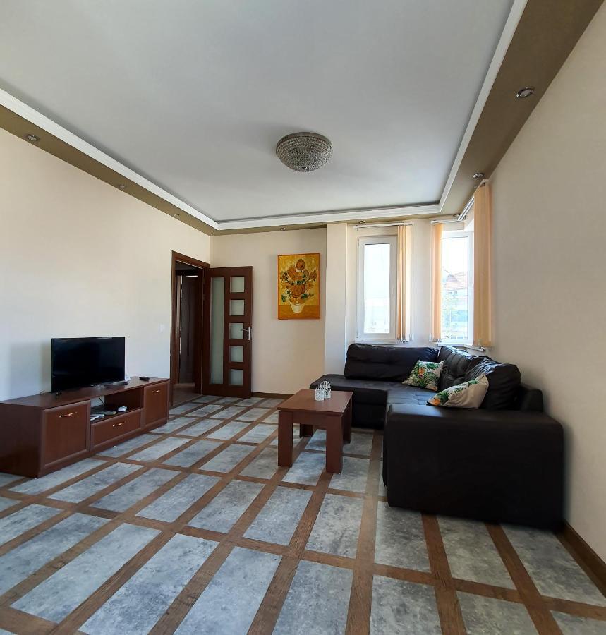 High Esteta Grand Apartment Burgas Exterior photo